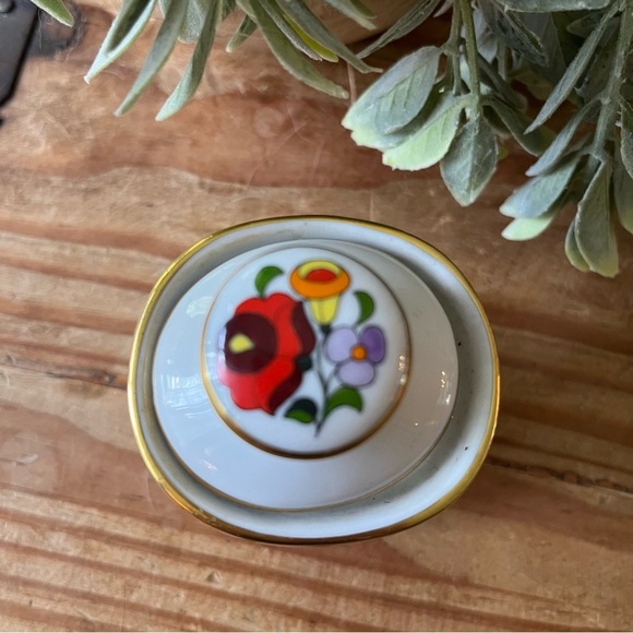 Kalocsa Hungary Vintage Hand Painted Porcelain Floral Tea Jar - Picture 3 of 9